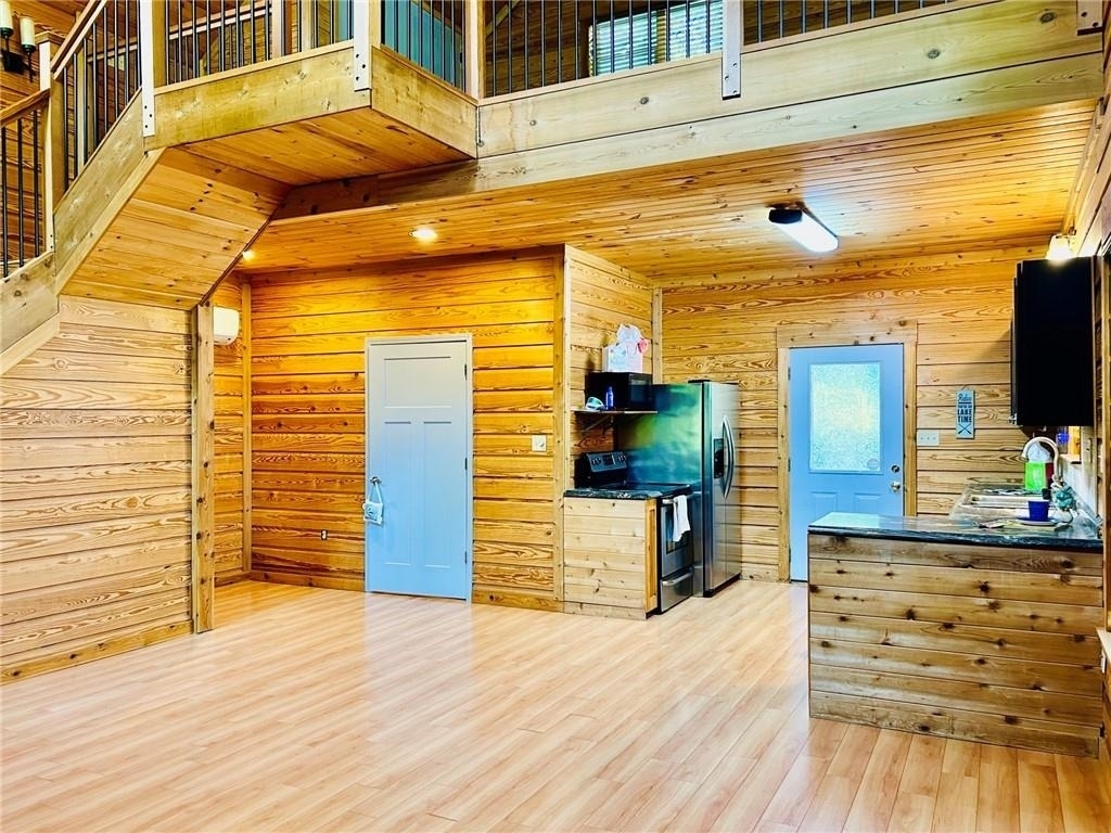 4067 Fincher Drive - Photo 6