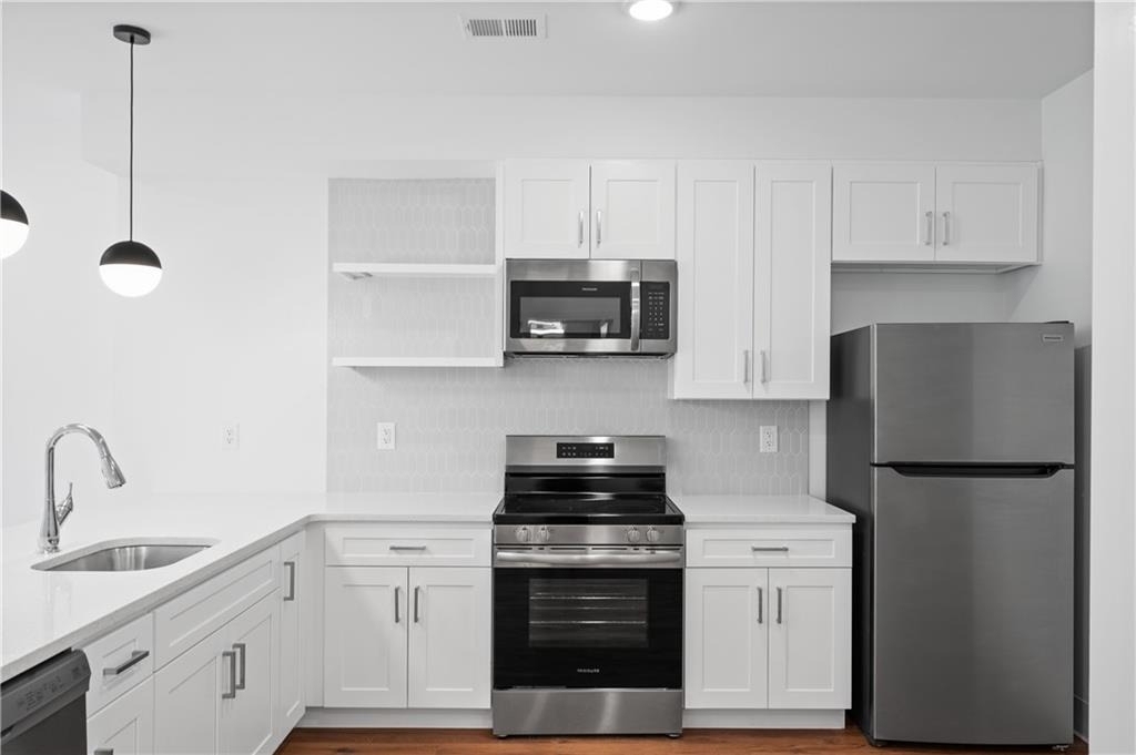 456 Flat Shoals Avenue Se - Photo 9