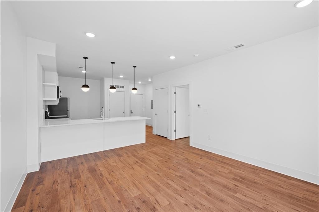 456 Flat Shoals Avenue Se - Photo 2