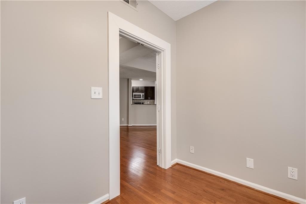 1250 Parkwood Circle Se - Photo 24