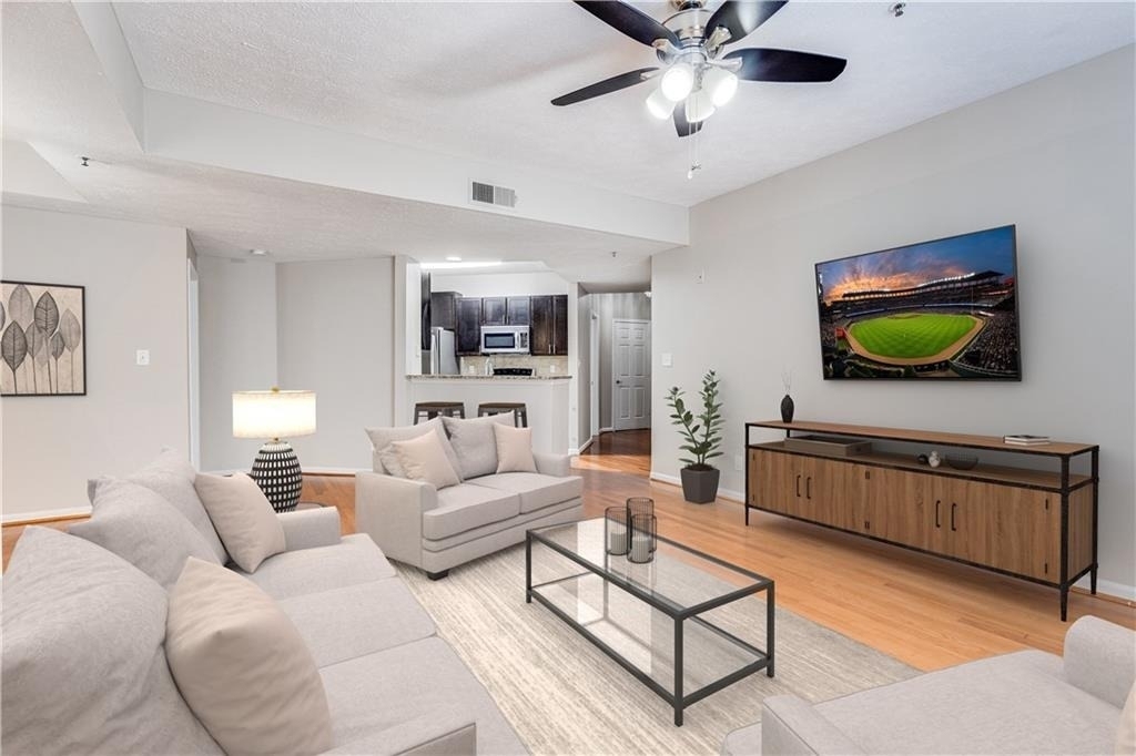 1250 Parkwood Circle Se - Photo 2