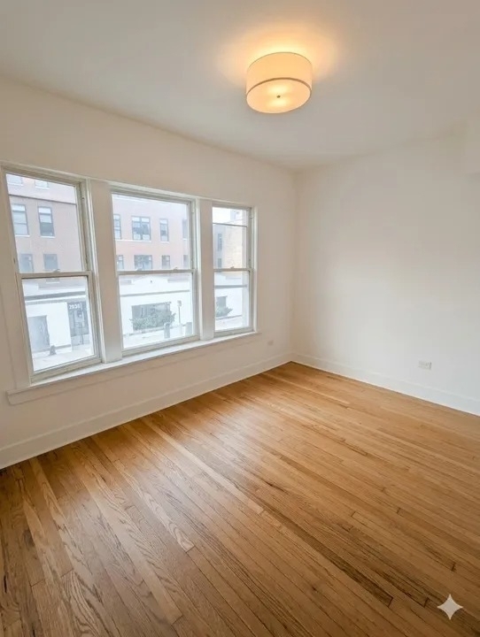 1945 W Augusta Avenue - Photo 1