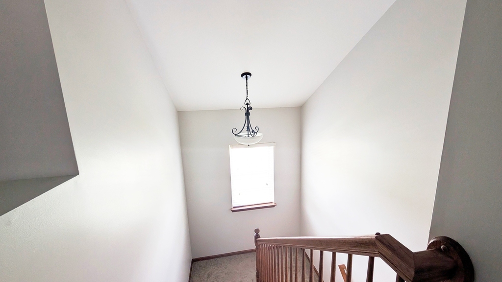 1713 Fieldstone Drive N - Photo 9