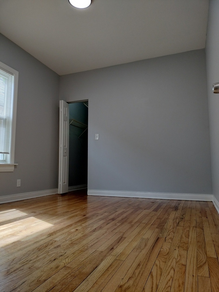 1344 W 98th Place - Photo 7