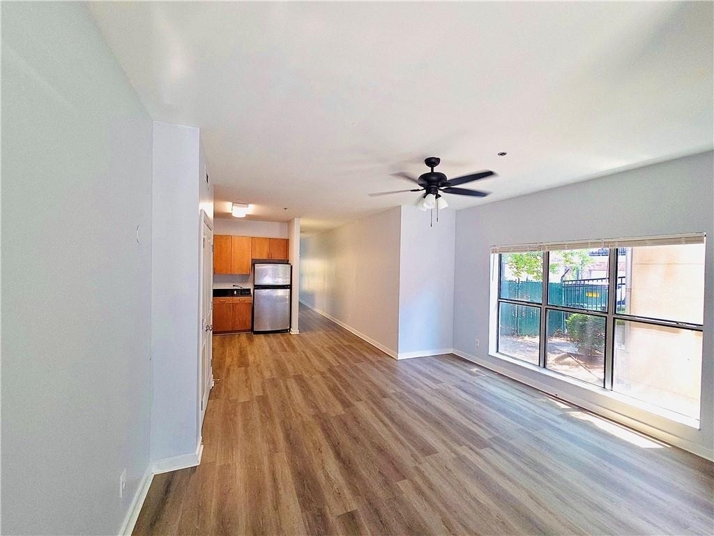 238 Walker Street Sw - Photo 4