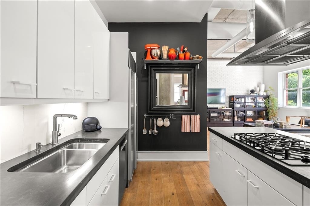 206 11th Street Ne - Photo 19