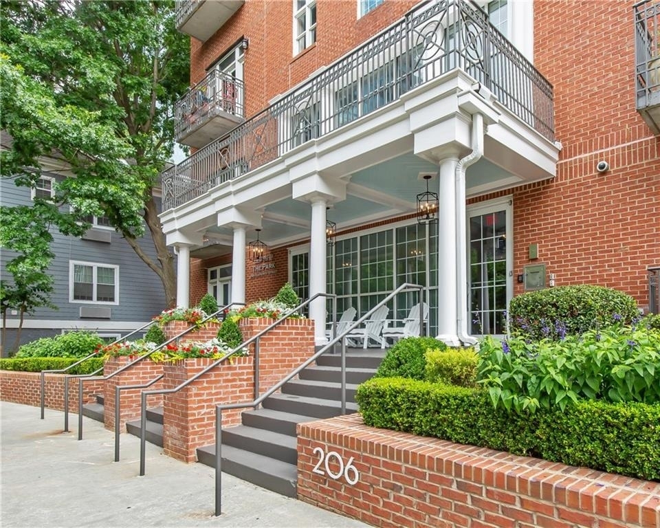 206 11th Street Ne - Photo 41