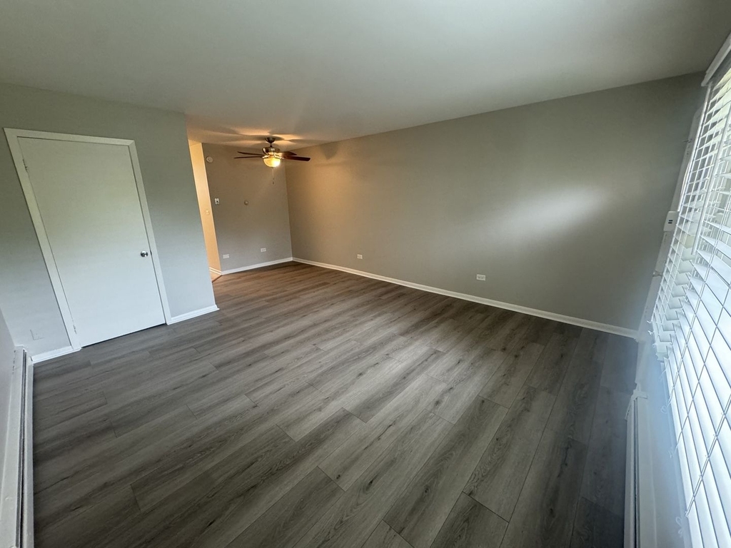 105 E Grove Street - Photo 1