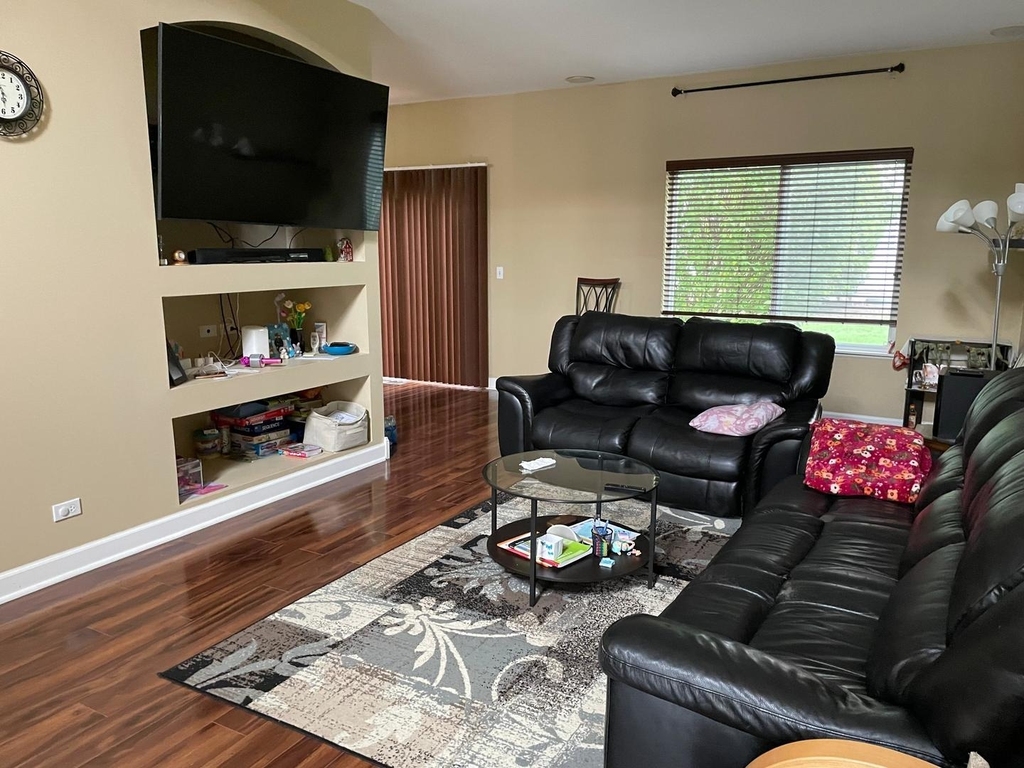 2277 Stoughton Drive - Photo 4