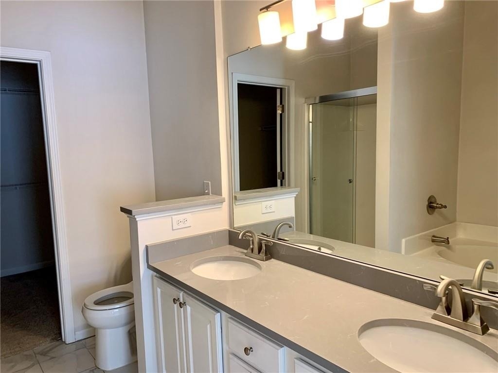 1733 Oakbrook Lane Nw - Photo 9