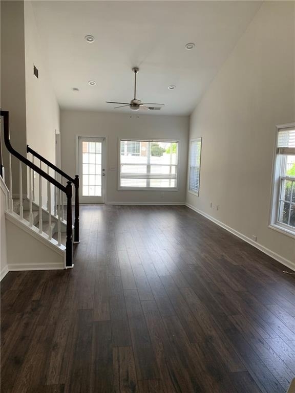 1733 Oakbrook Lane Nw - Photo 5