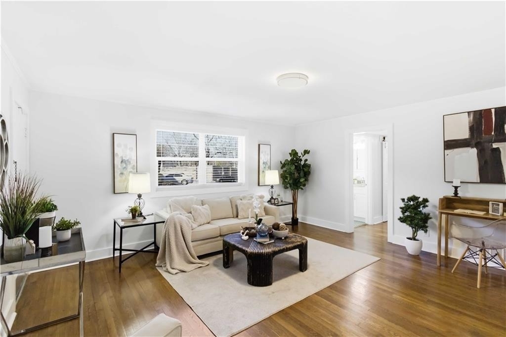 3660 Peachtree Road Ne - Photo 2