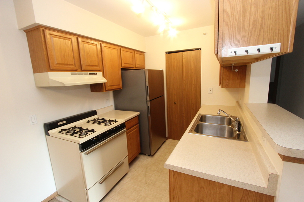 727 Elm Lane - Photo 11