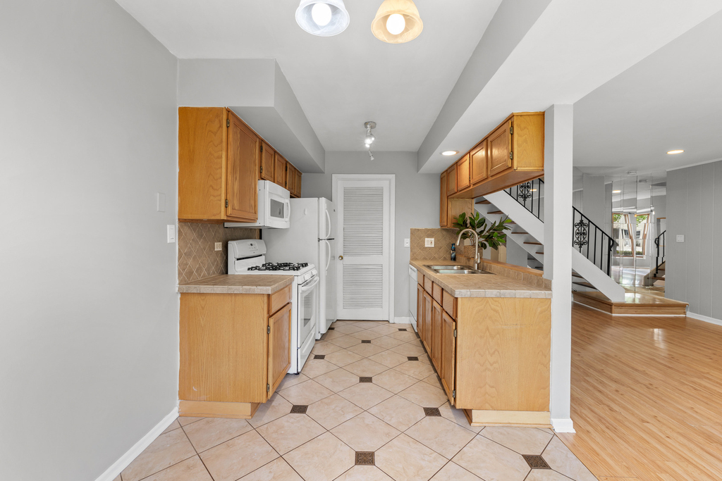 146 Inverrary Lane - Photo 6