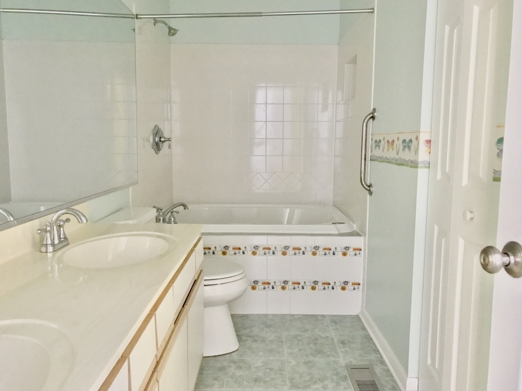 241 Shadybrook Lane - Photo 9