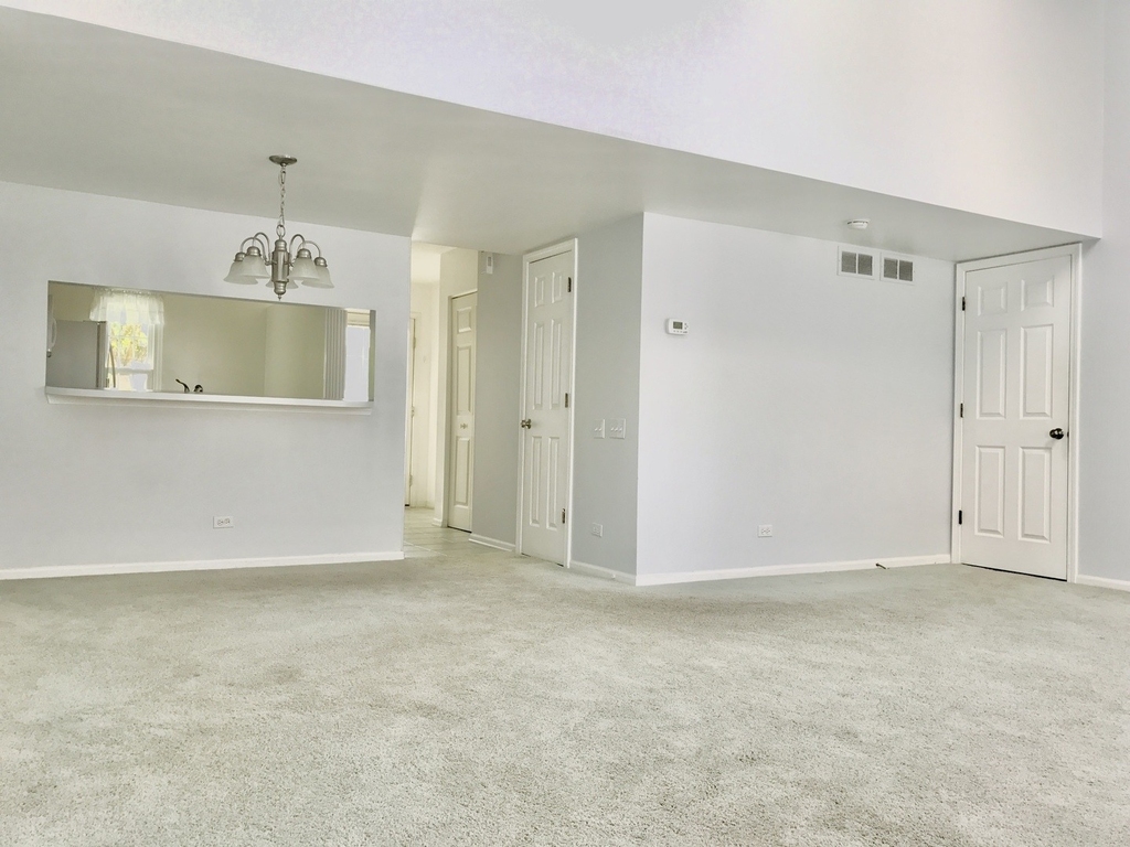 241 Shadybrook Lane - Photo 2