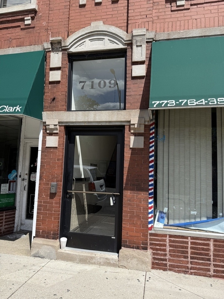 7109 N Clark Street - Photo 7