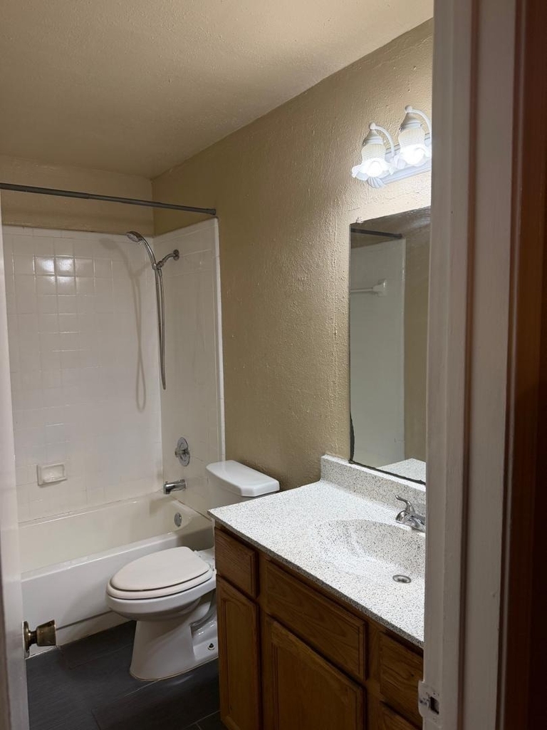 9797 Leawood Boulevard - Photo 19