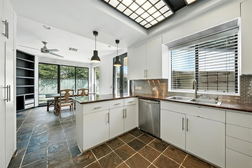 2019 Mcclendon Street - Photo 14