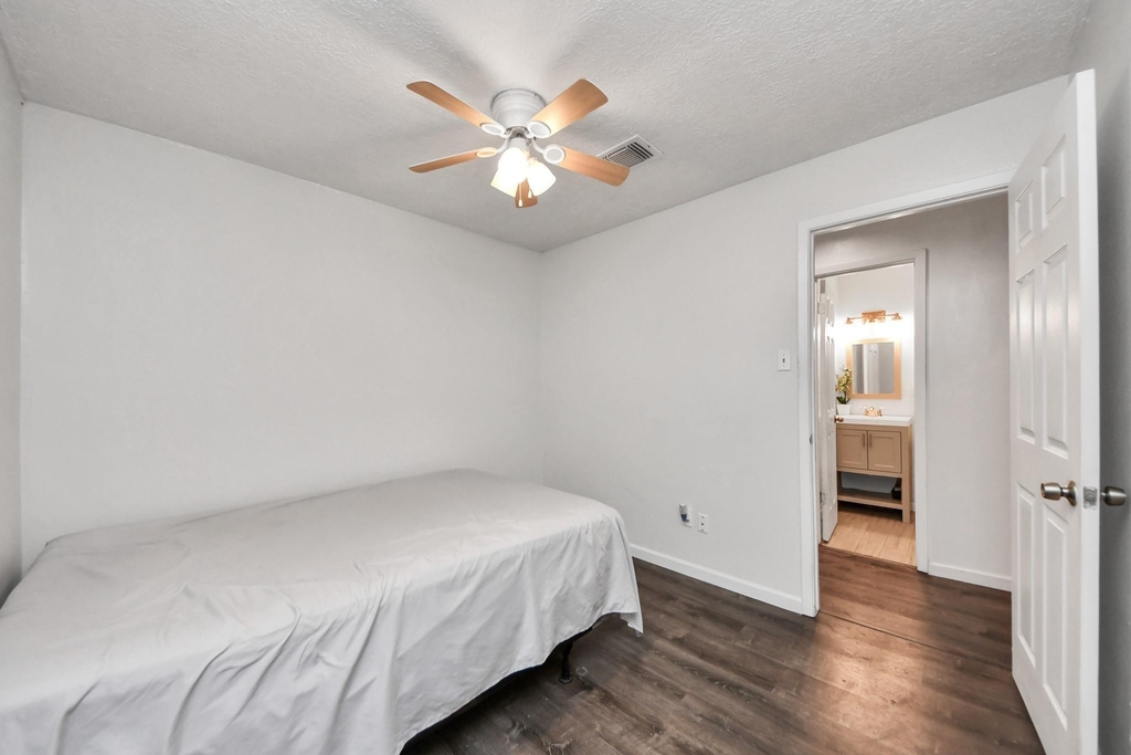 1415 Parry Sound - Photo 29
