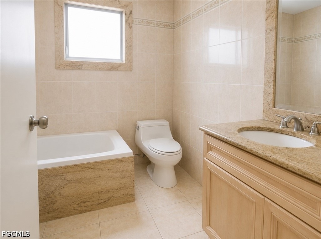 4479 Lakewood Boulevard - Photo 8