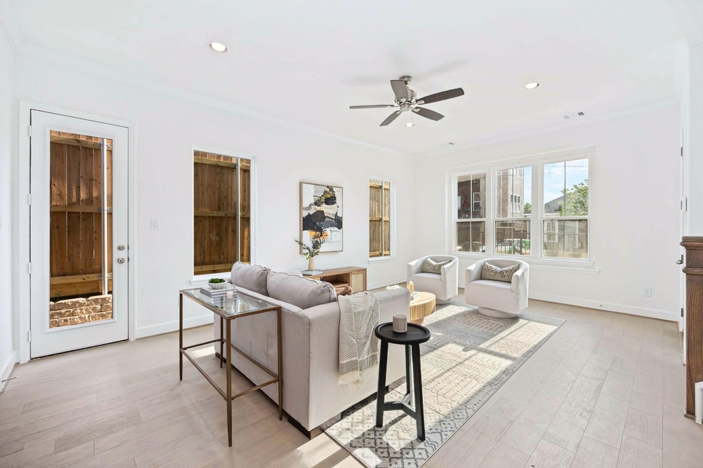 1307 Beachton Street - Photo 3