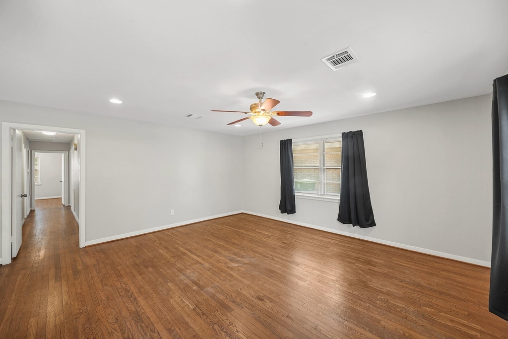 9514 Vilven Lane - Photo 4