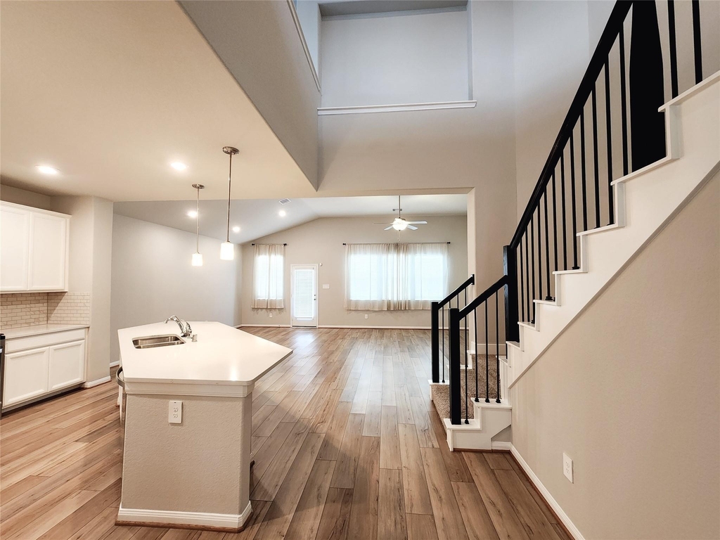 10714 Cliffs View Dr Drive - Photo 9