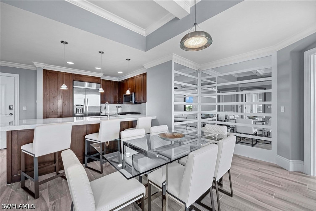 9115 Strada Place - Photo 9