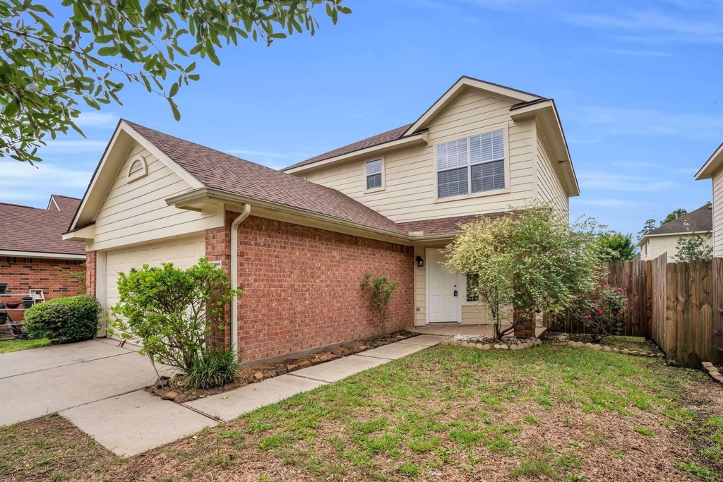 7215 Cool Springs Court - Photo 1