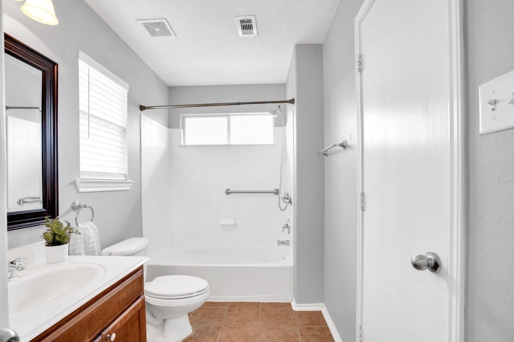 7215 Cool Springs Court - Photo 15