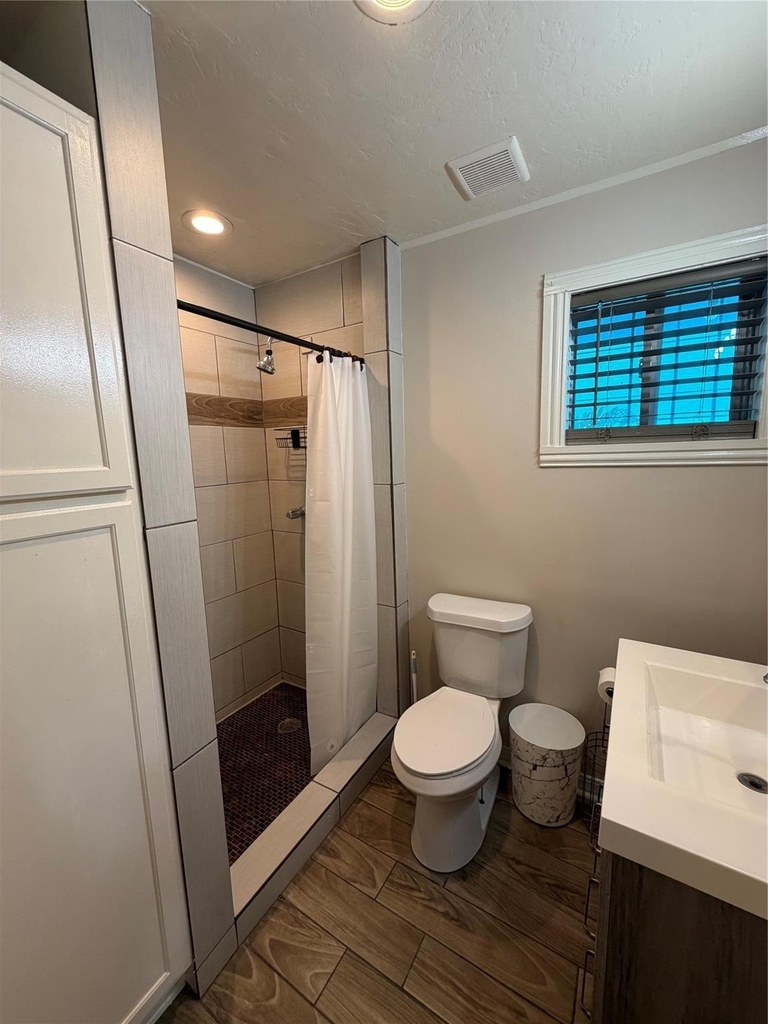 1516 Terry Street - Photo 3