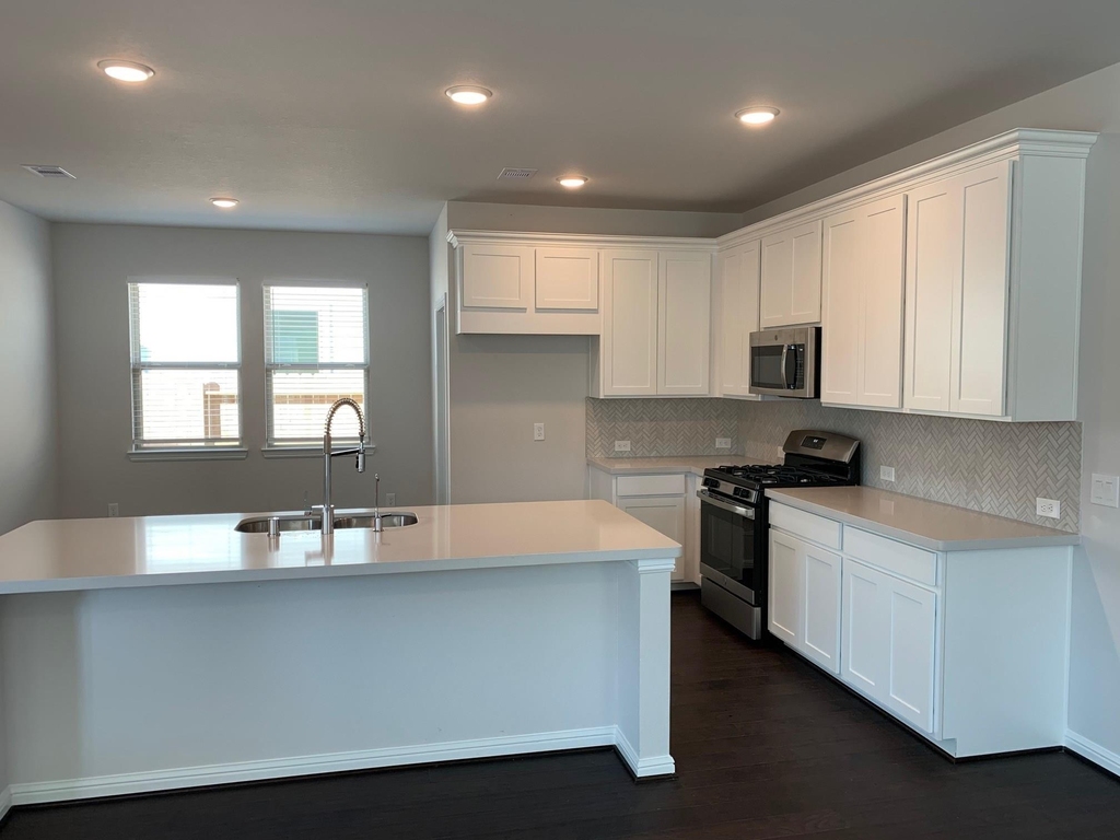 8022 Cliffside Terrace Ct - Photo 9