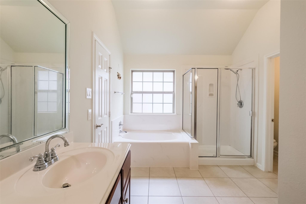6811 Gonzales Point - Photo 33