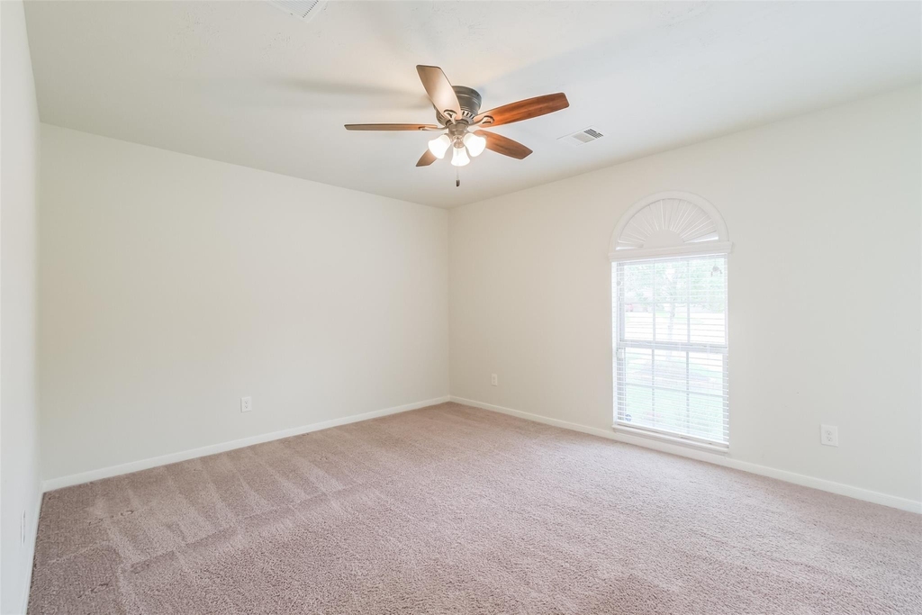 6811 Gonzales Point - Photo 20