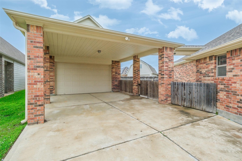 6811 Gonzales Point - Photo 6