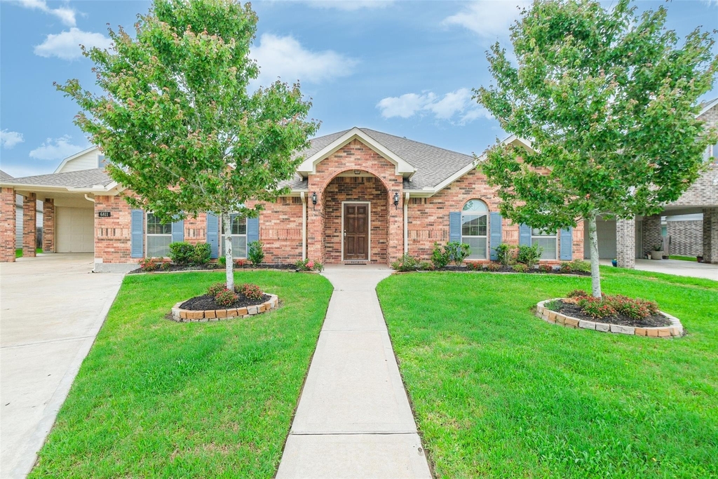 6811 Gonzales Point - Photo 2