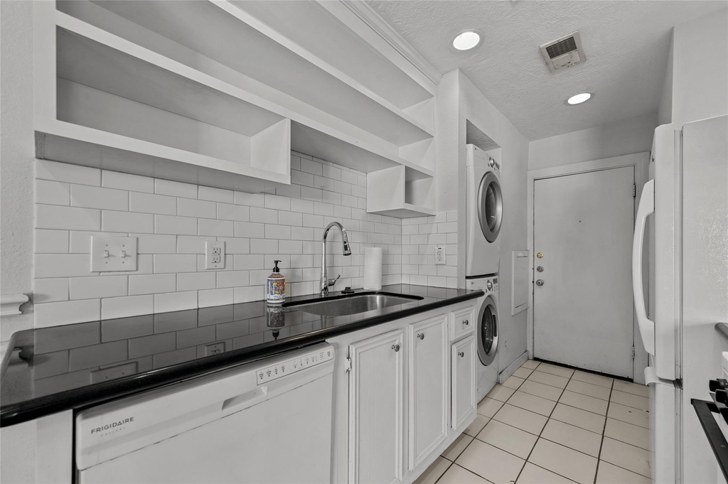 2816 Wichita Street - Photo 1