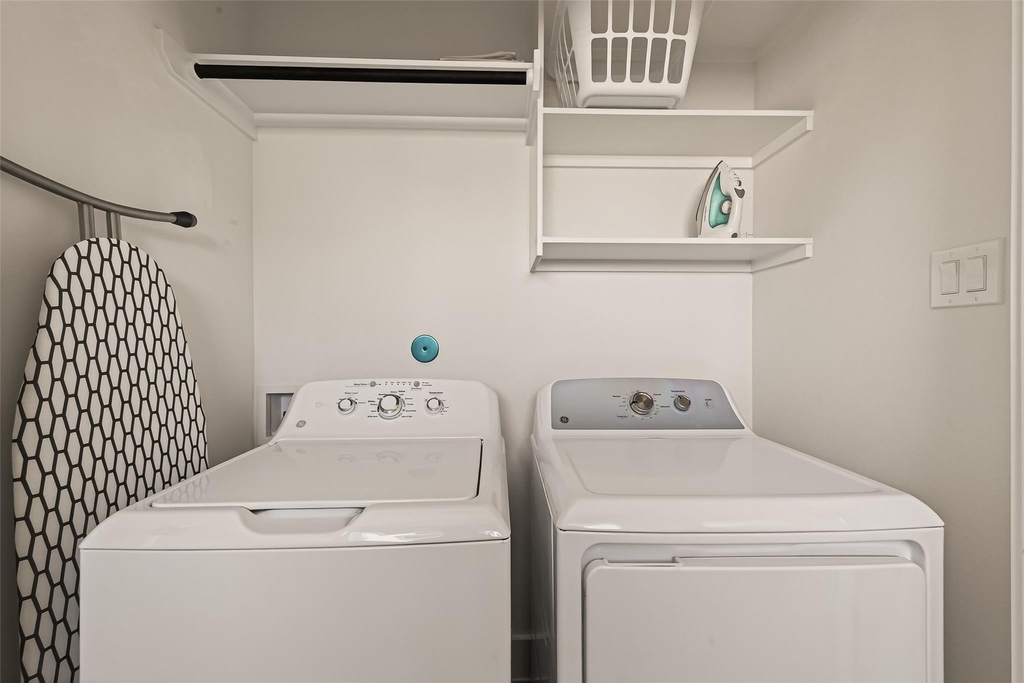 3402 Luca Street - Photo 6