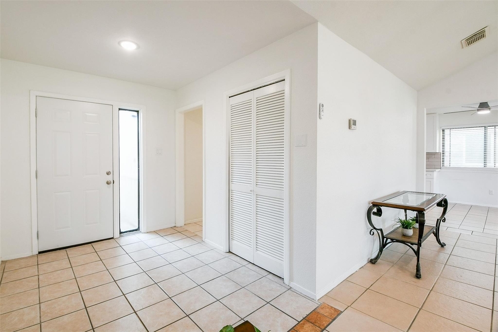 5635 Greenhill Forest Drive - Photo 2