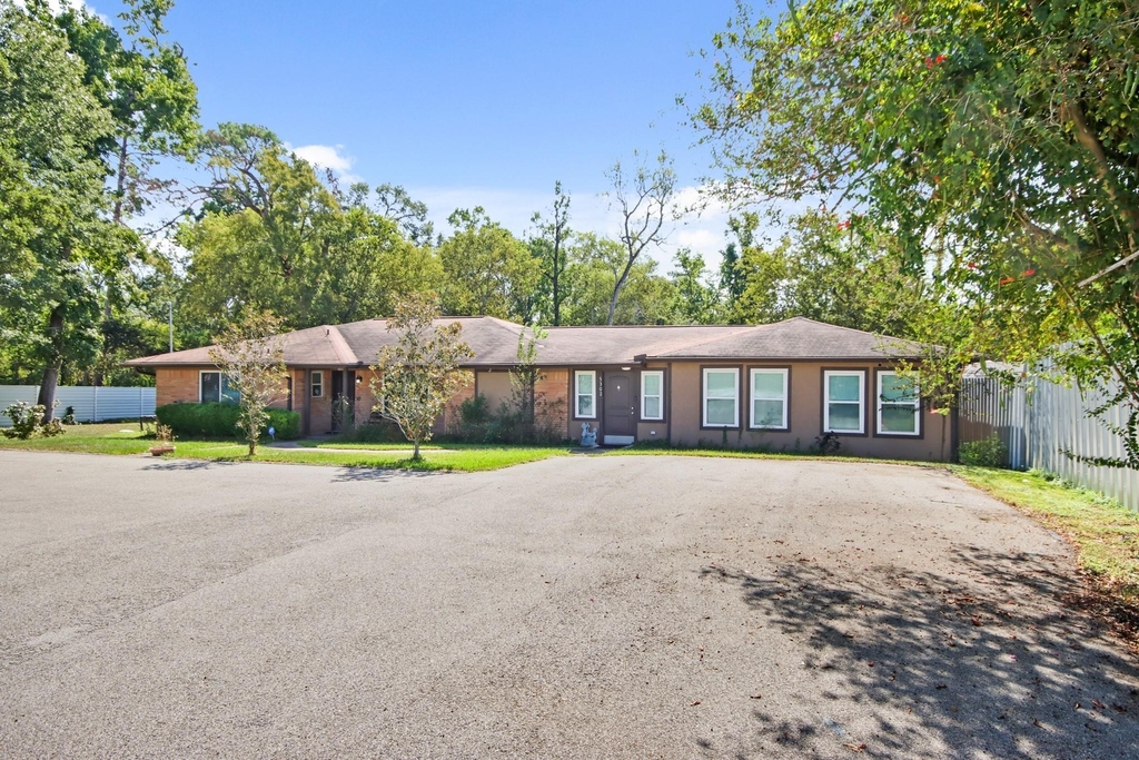 5302 Treaschwig Road - Photo 2