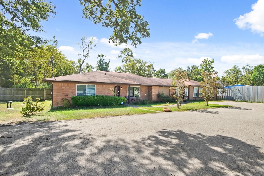 5302 Treaschwig Road - Photo 0
