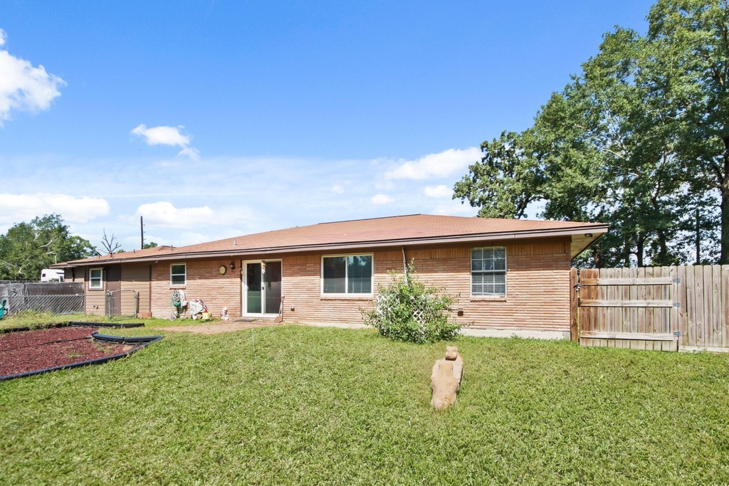5302 Treaschwig Road - Photo 3