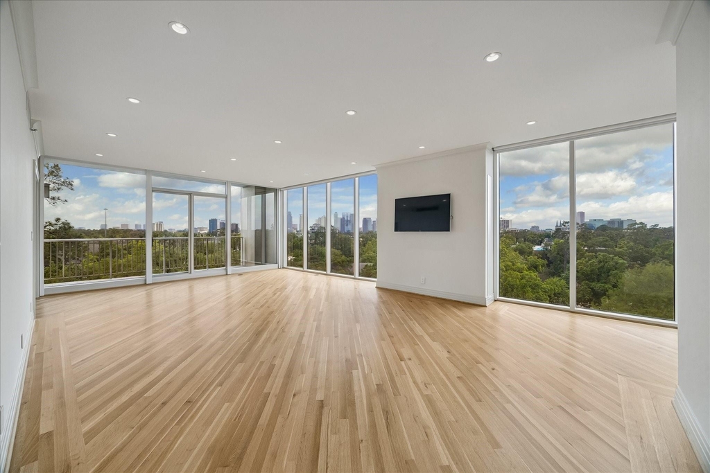 121 N Post Oak Lane - Photo 3
