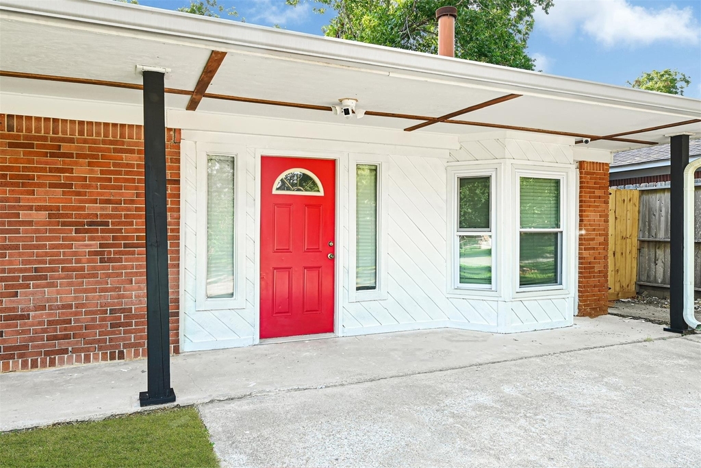 1806 Clayton Drive - Photo 1