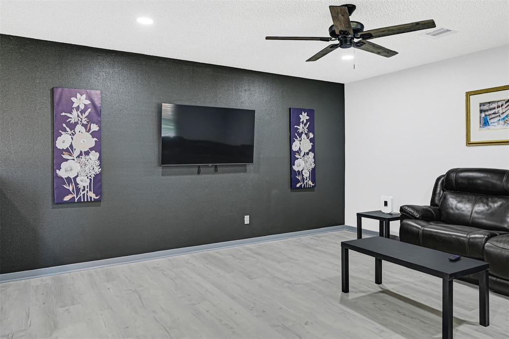 1806 Clayton Drive - Photo 2