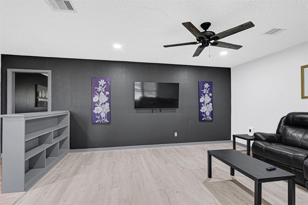 1806 Clayton Drive - Photo 11