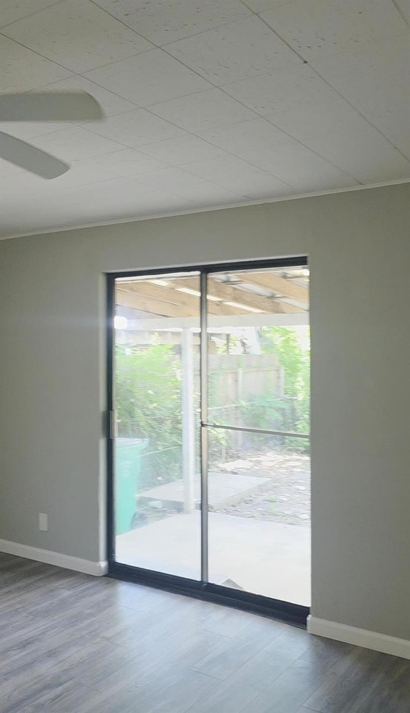 407 E Homan Street - Photo 23