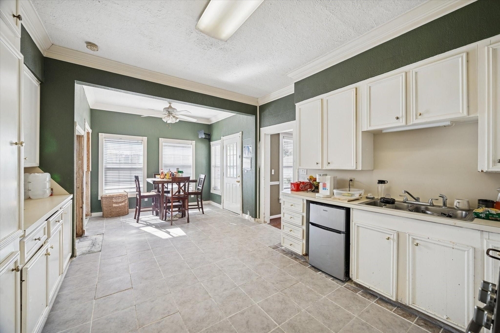 1450 Mesquite Street - Photo 10