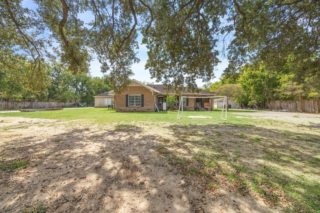 1450 Mesquite Street - Photo 0